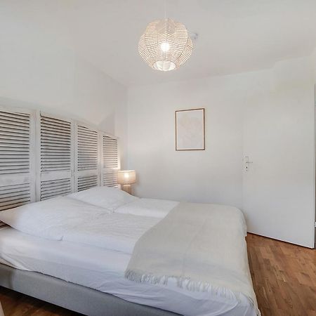 Chiemsee Ferienwohnung Gartenblick Приен ам Химзее Екстериор снимка